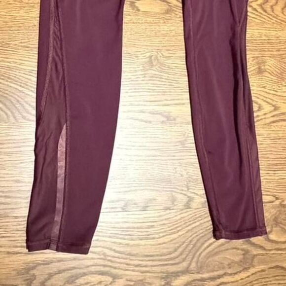 Athleta Women's Burgundy and Purple Leggings - Picture 6 of 7